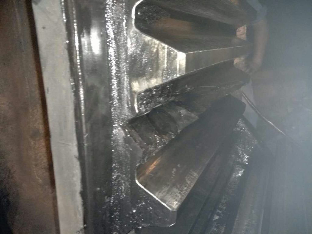 水泥厂减速机齿轮断齿维修